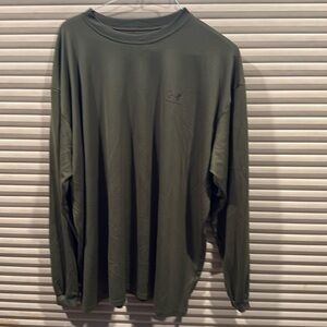 Pre worn 3XL long sleeve heat gear T-shirt in Olive green.